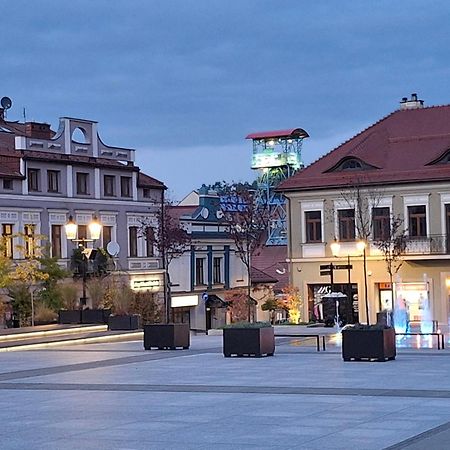 Klimatyczny Apartament Przy Bochenskim Rynku. Bochnia Kültér fotó